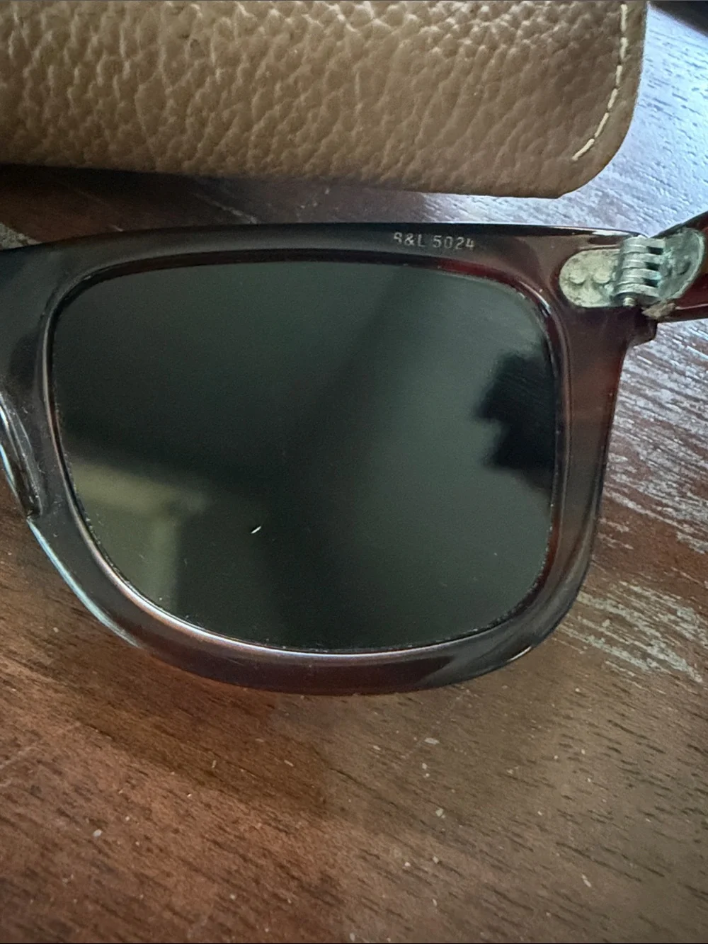 Vintage B&L Ray Ban Brown Tortoiseshell Sunglasses with tan soft case